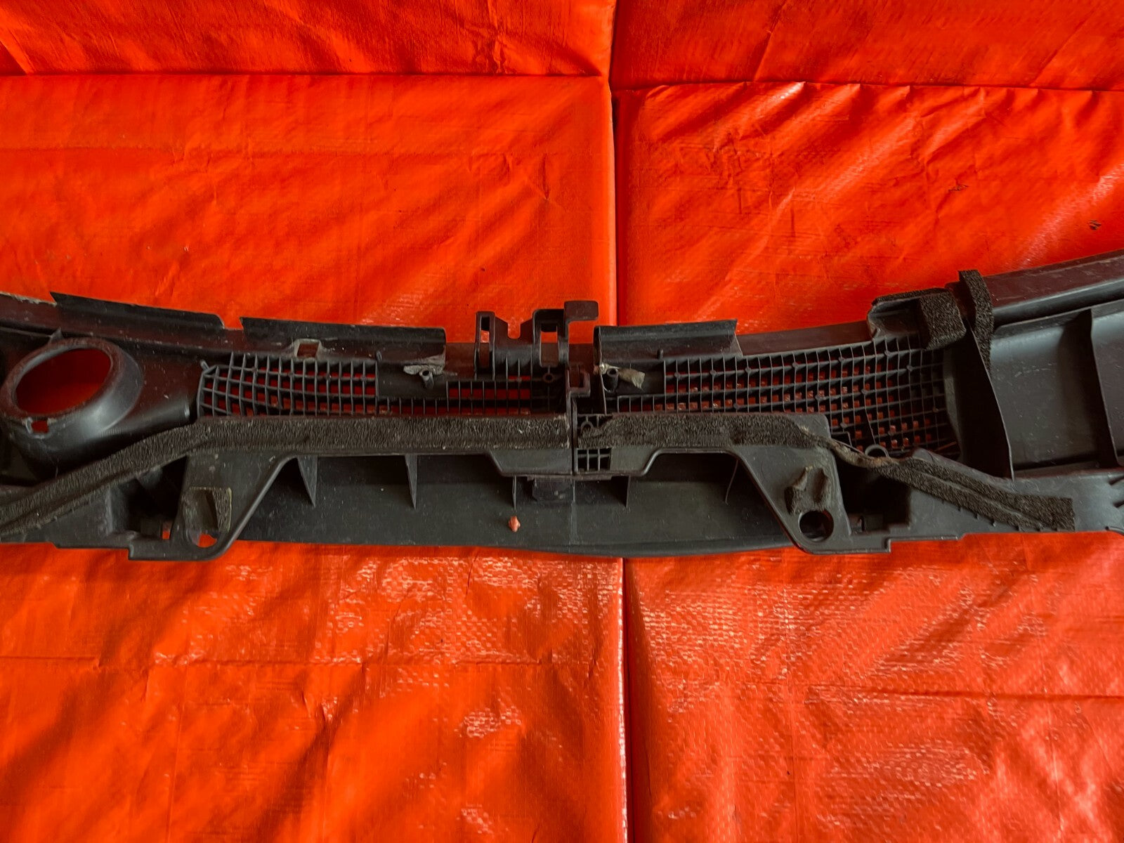 08 10 INFINITI G37 SPORT S 2D COUPE   FRONT WINDSHIELD WIPER COWL SET LEFT RIGHT11