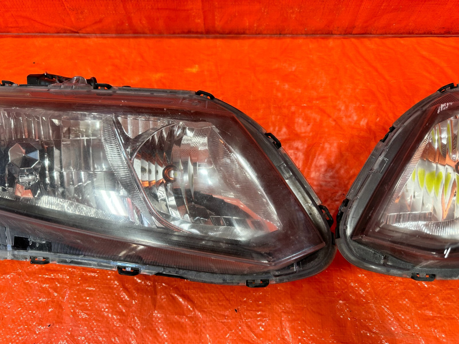 2013 13 HONDA CIVIC 2D COUPE HEADLIGHTS HEADLAMPS   LEFT AND RIGHT HEADLIGHT SET10