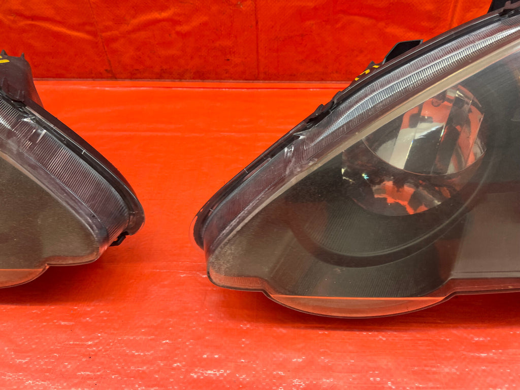 02 04 ACURA RSX   AFTERMARKET BRAND BLACK HOUSING HEADLIGHTS   LEFT & RIGHT #1718
