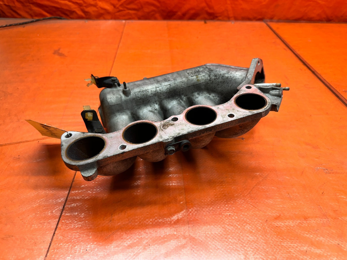 04-05 ACURA TSX 2.4L K24A2 ALUMINUM OUTER INTAKE MANIFOLD PLENUM COVER OEM #05 T8
