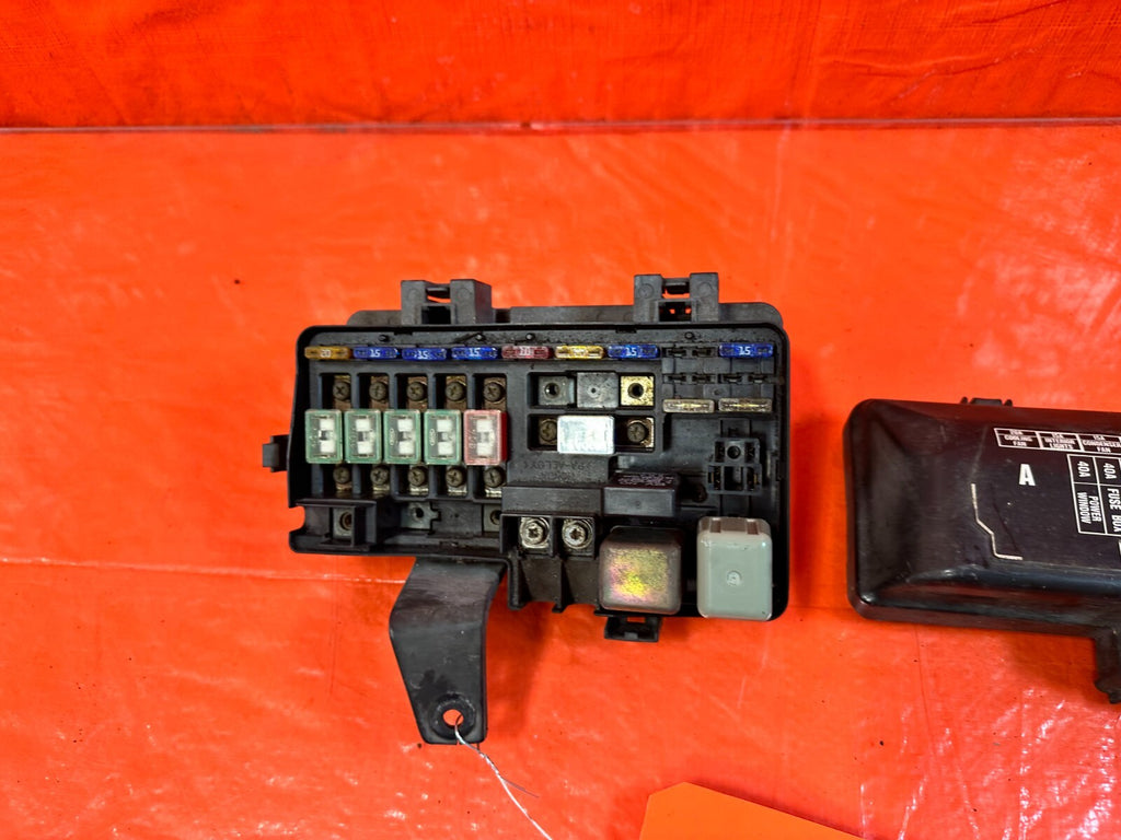 92 96 HONDA PRELUDE   EXTERIOR ENGINE BAY FUSE BOX COVER LID DIAGRAM   OEM #2736