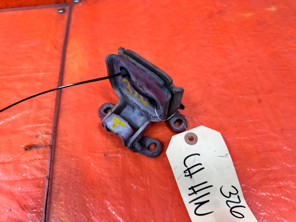90 91 HONDA CIVIC HATCHBACK   DOOR HINGE SET   UPPER & LOWER   LEFT SIDE OEM 3274