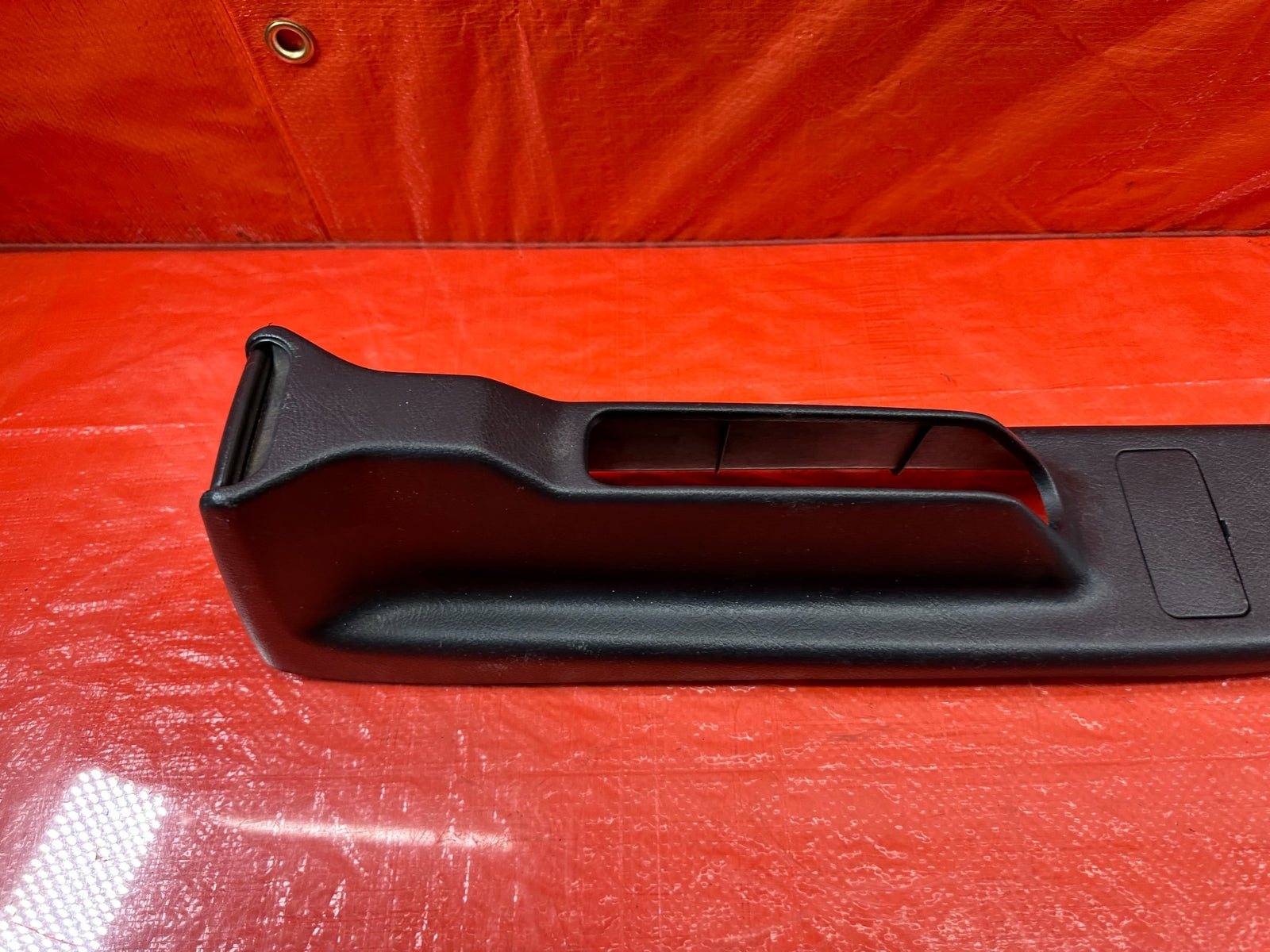 90 93 ACURA INTEGRA   ARM REST / CENTER CONSOLE STORAGE DELETE   BLACK OEM #1895