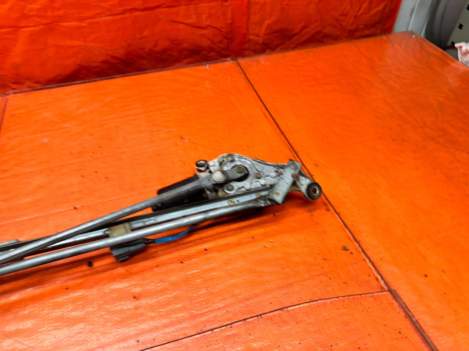 94-01 ACURA INTEGRA FRONT WINDSHIELD WIPER MOTOR LINKAGE ASSEMBLY OEM #34012
