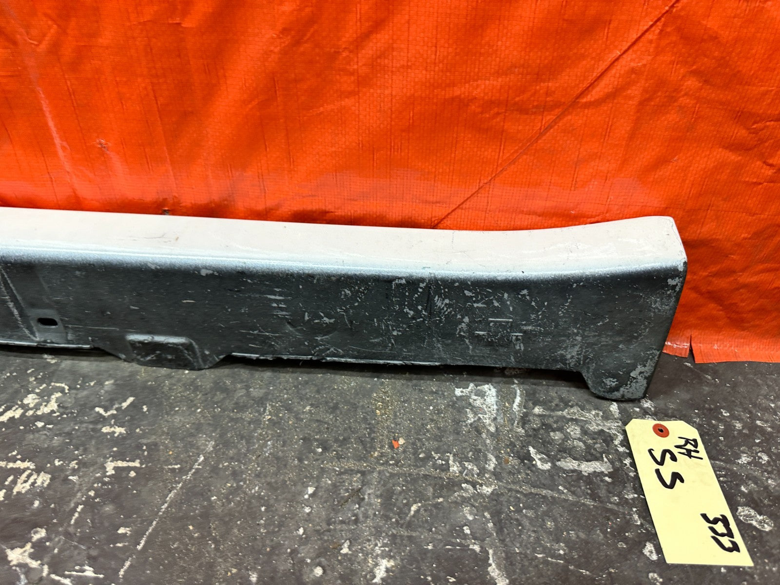 96 00 CIVIC SIDE SKIRT MODIFIED TO FIT 92 95 CIVIC COUPE RIGHT SIDE OEM #33310