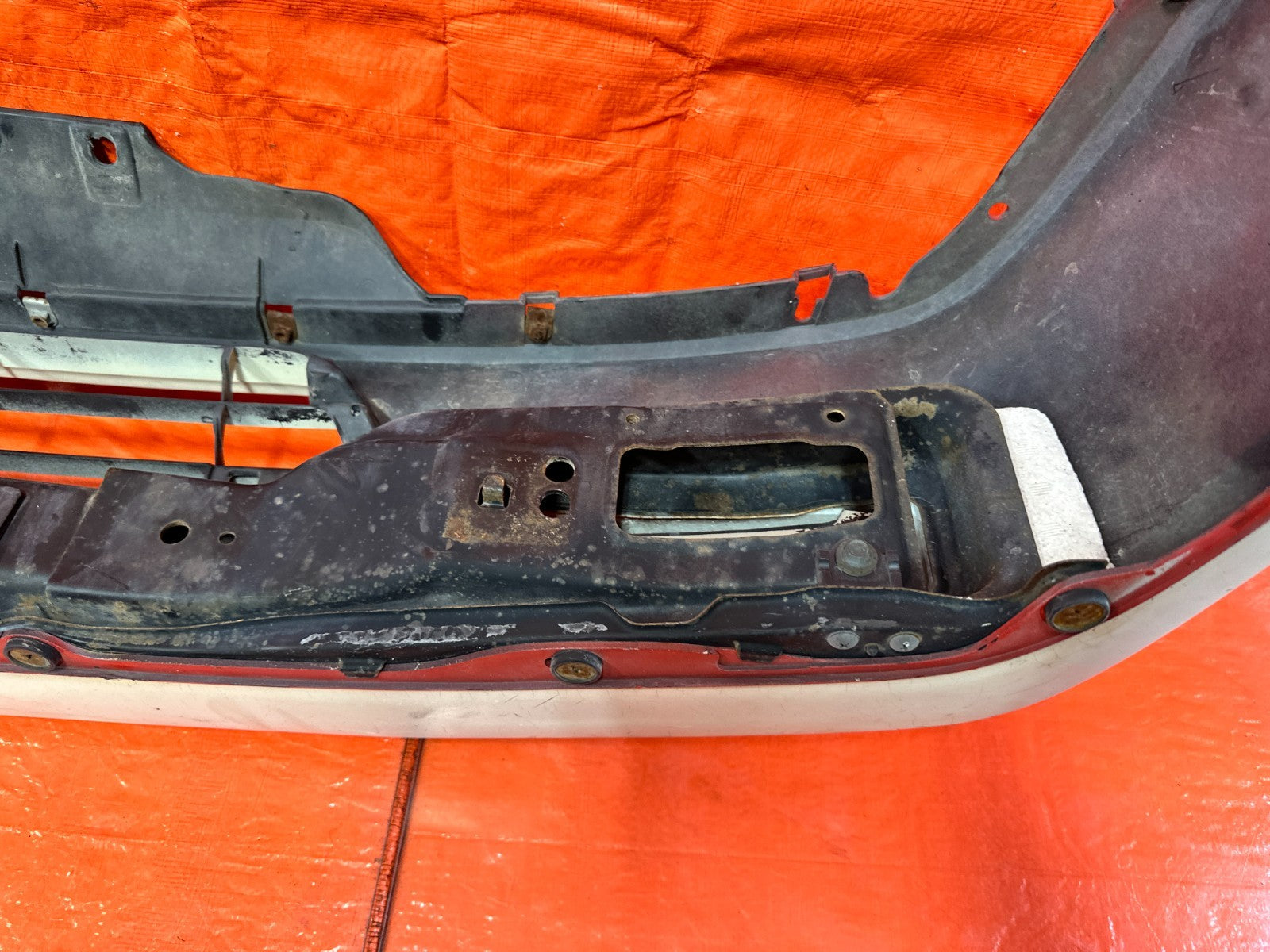 90 91 HONDA CIVIC HATCHBACK FRONT BUMPER COVER W/ RE BAR AND LIGHTS COMPLETE OEM18