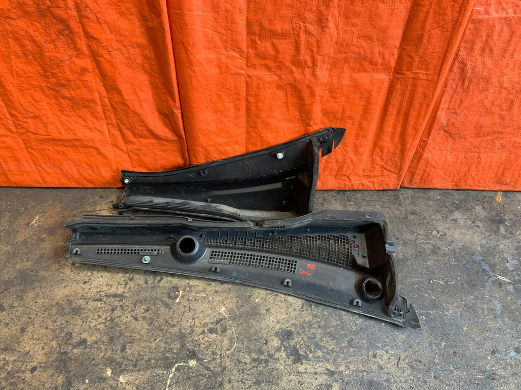 OEM 2003 03 ACURA RSX TYPE S   WINDSHIELD WIPER COWL BEZEL PLASTIC TRIM7