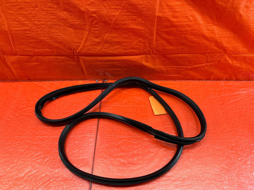 LANCER EVOLUTION X EVO 10 CHASSIS TO DOOR OPEN TRIM WEATHER STRIP LEFT REAR 2179