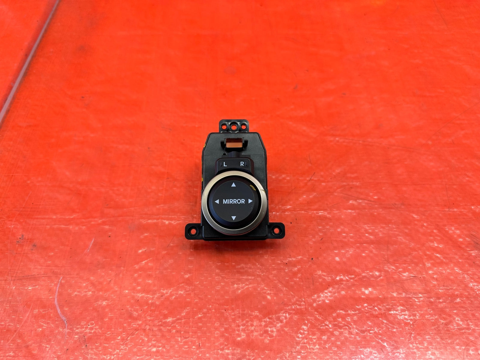 13 16 HYUNDAI GENESIS COUPE   POWER MIRROR CONTROL SWITCH BUTTON   OEM #2190