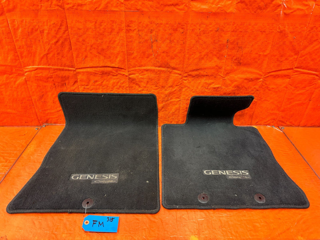13 16 HYUNDAI GENESIS COUPE   FLOOR MAT SET   BLACK COLOR   LEFT RIGHT FRONT OEM0