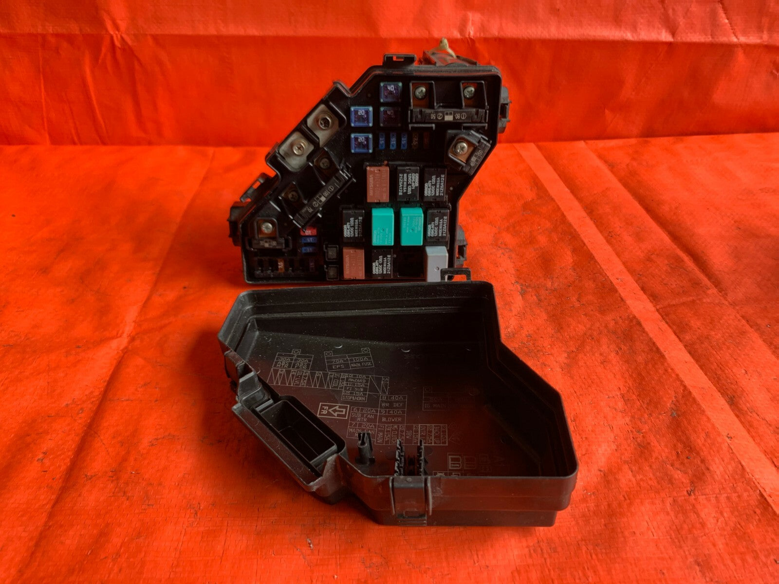 OEM 2008 08 HONDA CIVIC SI COUPE   FUSE BOX EXTERIOR ENGINE BAY UNDER HOOD0