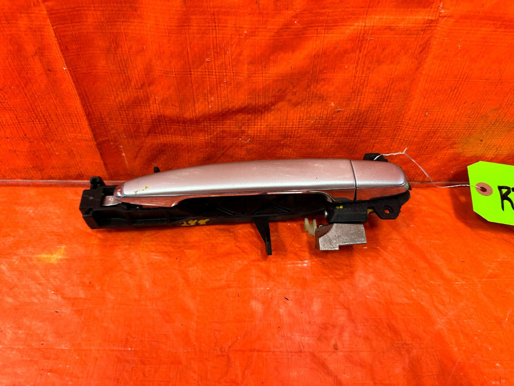 02 10 LEXUS SC430   PASSENGER RIGHT EXTERIOR DOOR HANDLE   OEM FACTORY OE #2882