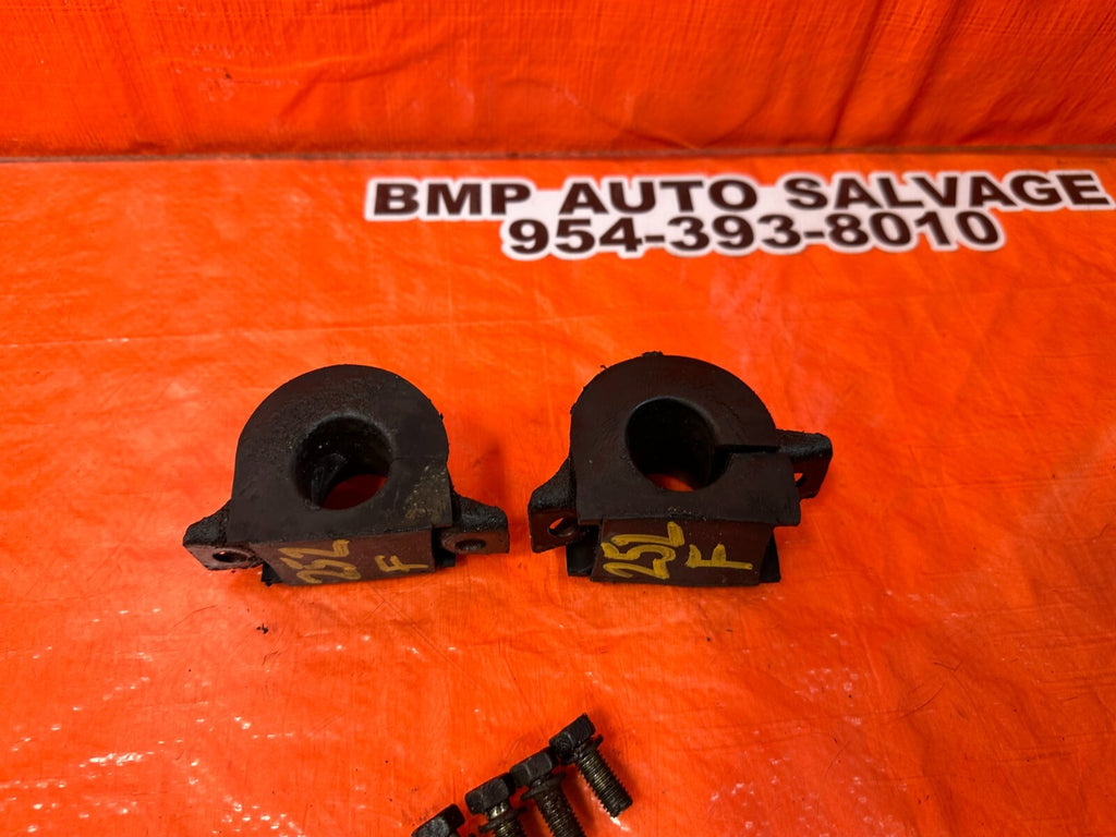 88 01 HONDA PRELUDE   FRONT SWAY BAR MOUNTING BRACKET & BUSHING SET   OEM #2528