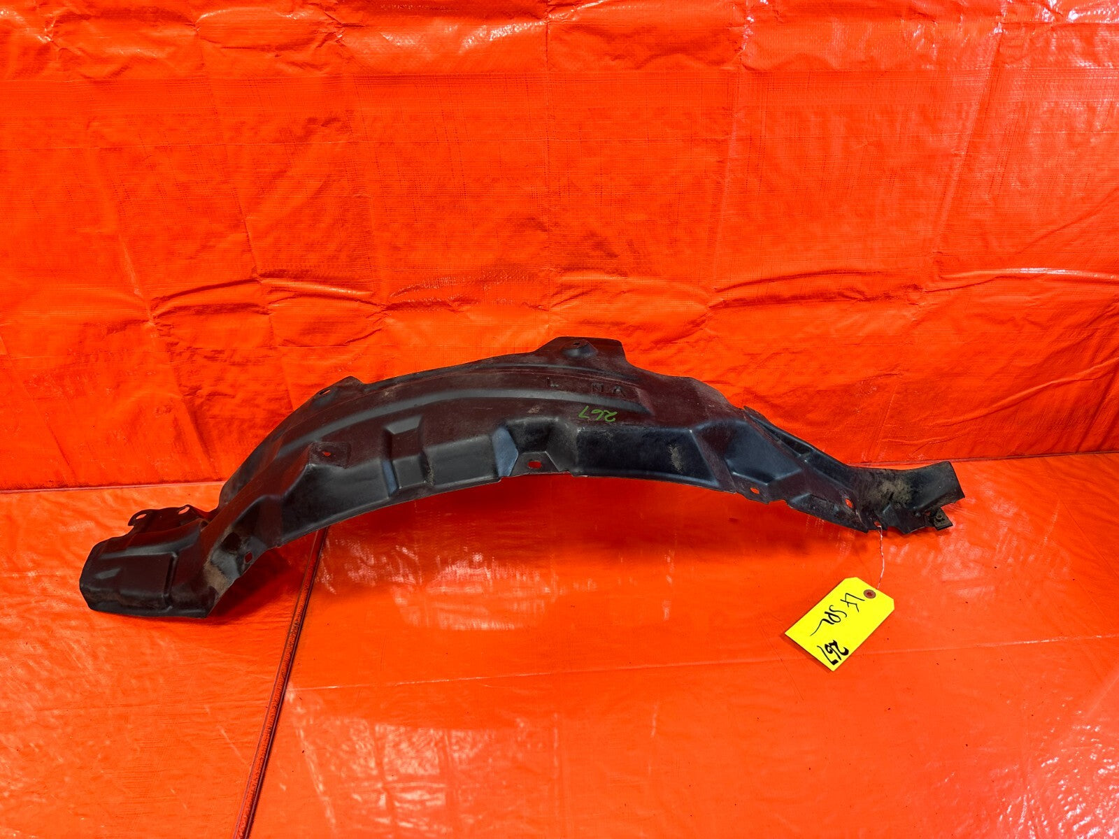 90 97 MAZDA MX 5 MIATA DRIVER LEFT FRONT FENDER LINER SPLASH SHIELD OEM 2677
