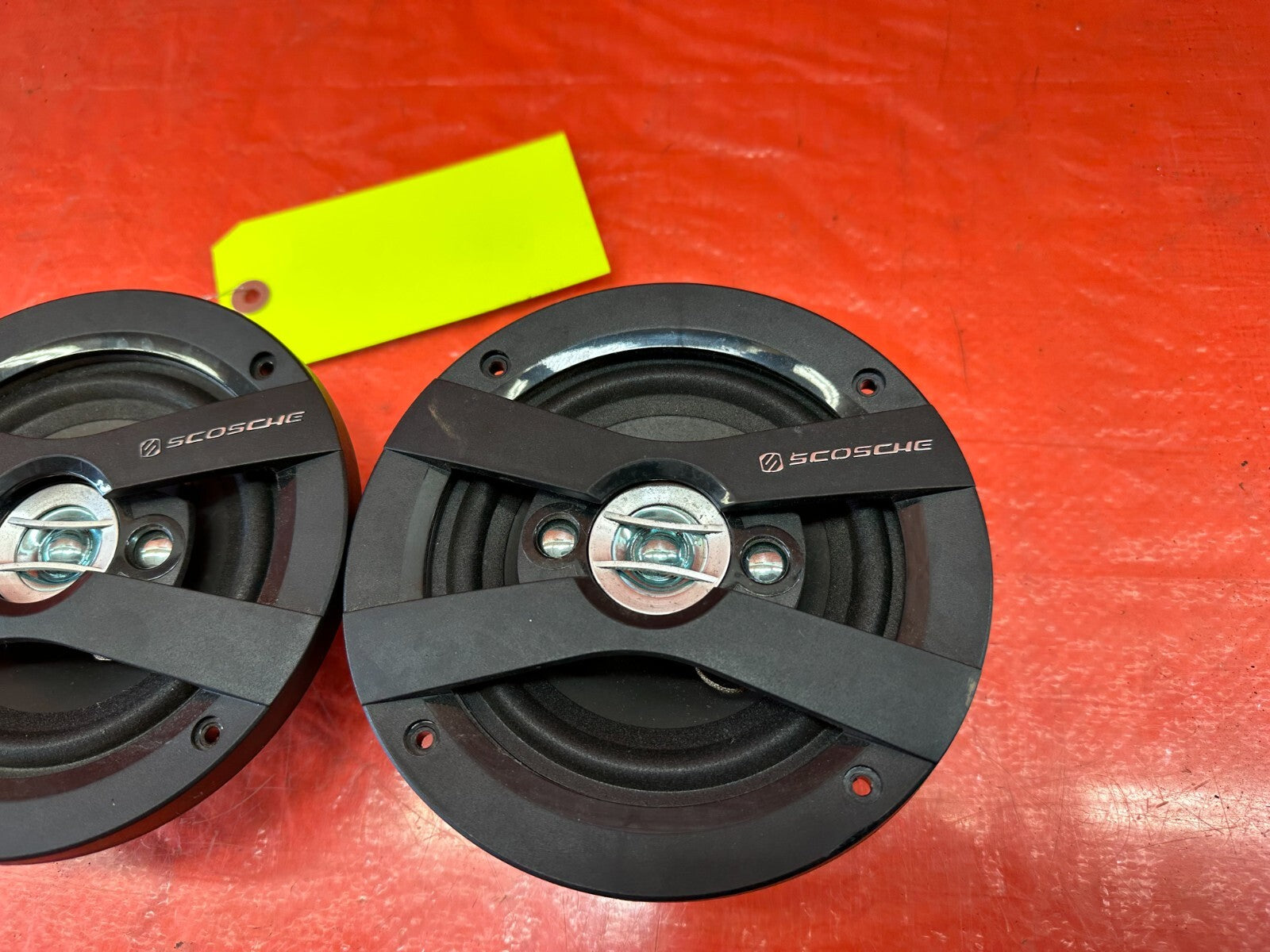 Scosche HD5254SD 4 Way 5.25 in. HD Speaker Set with 160 Watts Peak 40 Watts RMS1