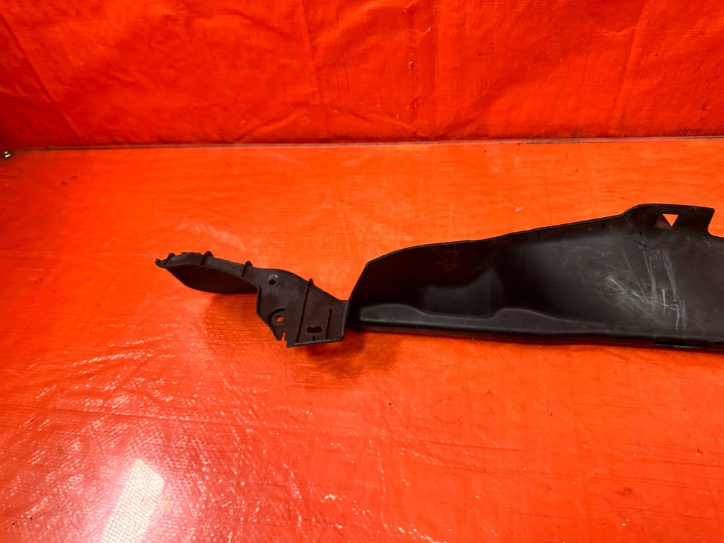06 11 HONDA CIVIC SI   UNDER HOOD FENDER TRIM   PASSENGER RIGHT SIDE   OEM FA54