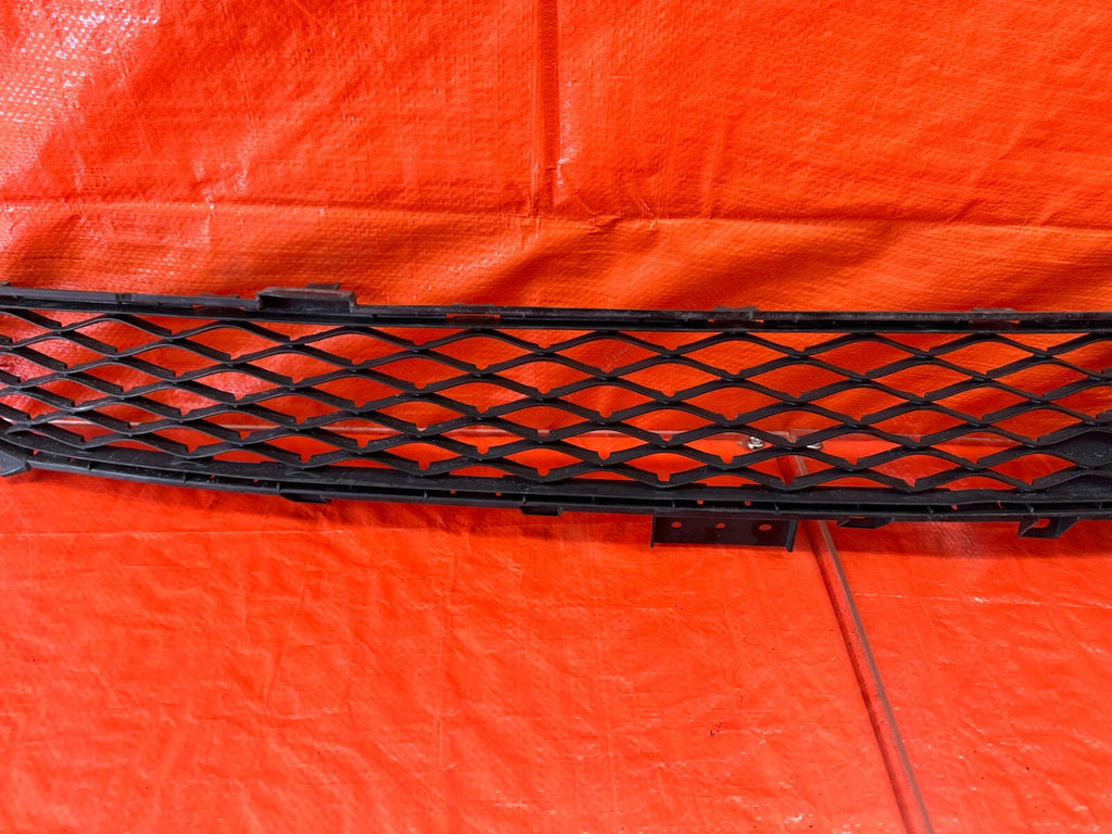16 17 INFINITI Q50   RED SPORT 400   FRONT BUMPER COVER GRILLE INSERT   OEM #1855