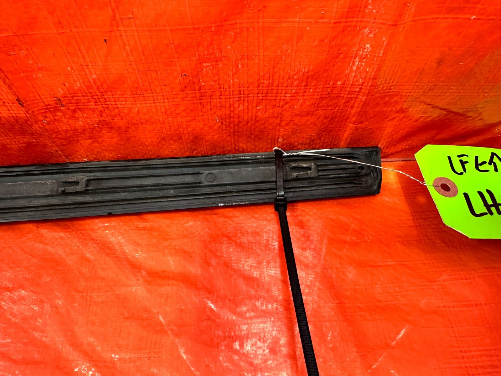 06 11 HONDA CIVIC SI 4D SEDAN   DOOR MOLDING IMPACT STRIP LEFT FRONT OEM #2826