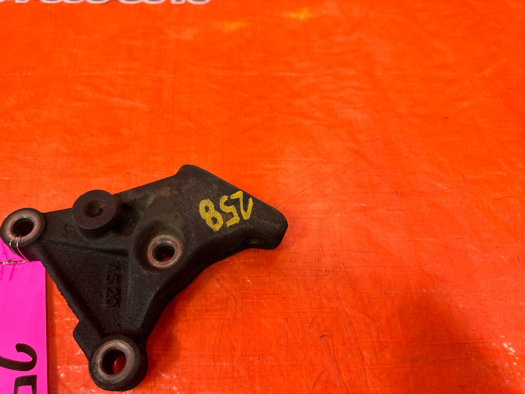 02 05 HONDA CIVIC SI EP3 HATCHBACK   ENGINE MOTOR POST MOUNT BRACKET   OEM #2581