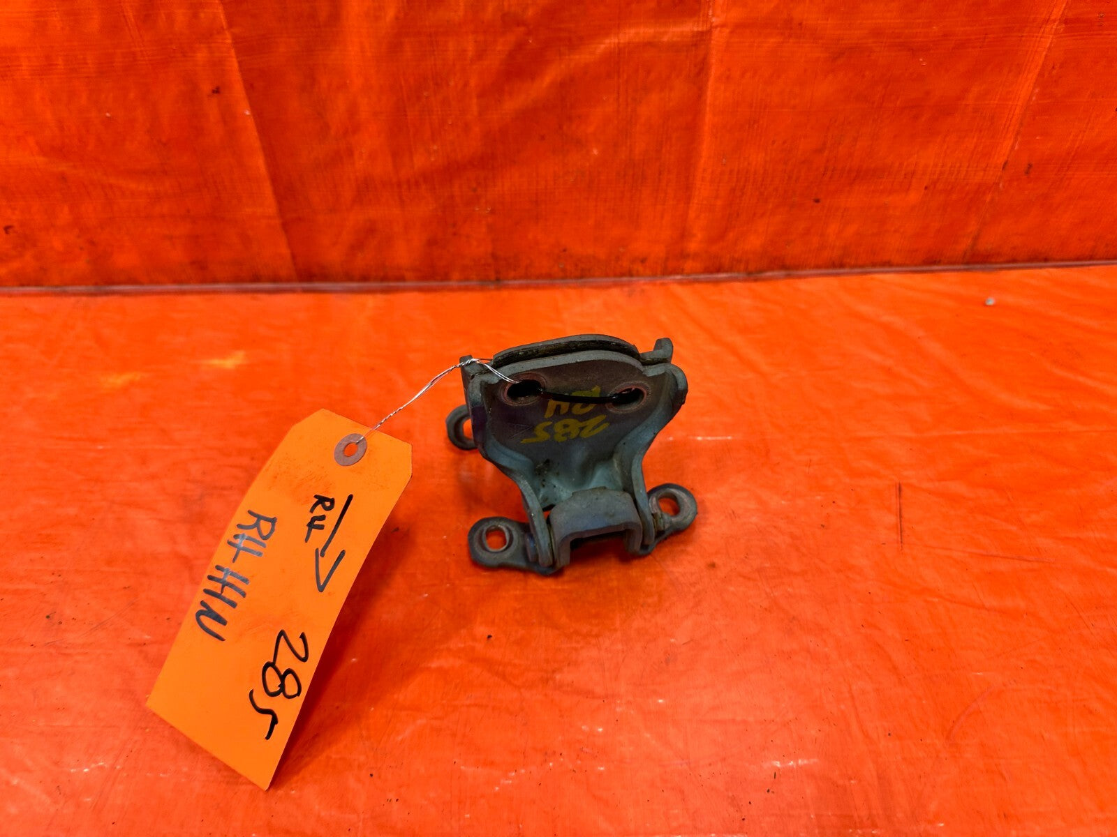 88 00 HONDA CIVIC FRONT LEFT OR RIGHT DOOR HINGE SET / UPPER + LOWER OEM #2851