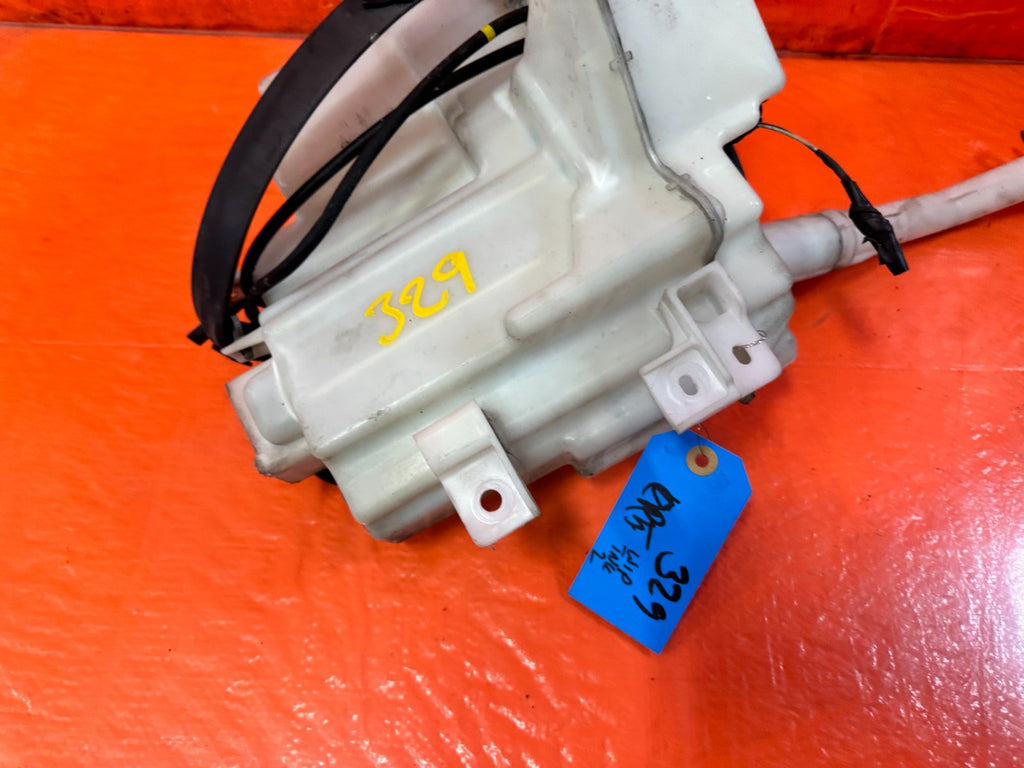 08 15 INFINITI G37 COUPE   WINDSHIELD WIPER RESERVOIR TANK W/ MOTOR    OEM 3292