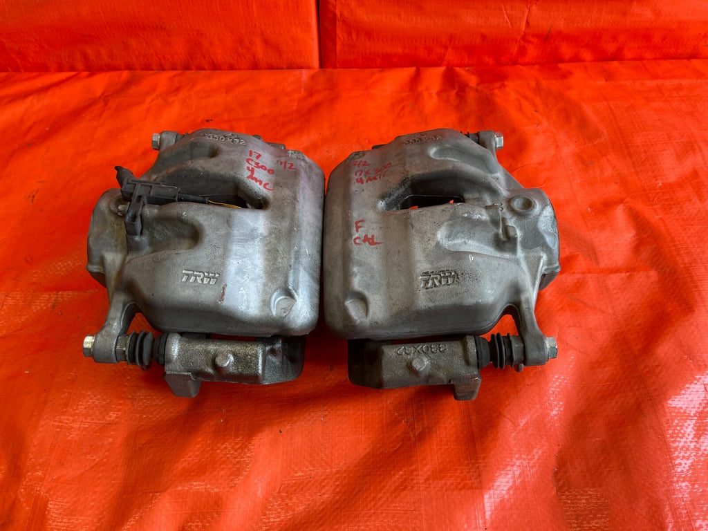 15 19 MERCEDES BENZ C300   FRONT BRAKE CALIPER SET CALIPERS   NON SPORT PKG OEM6