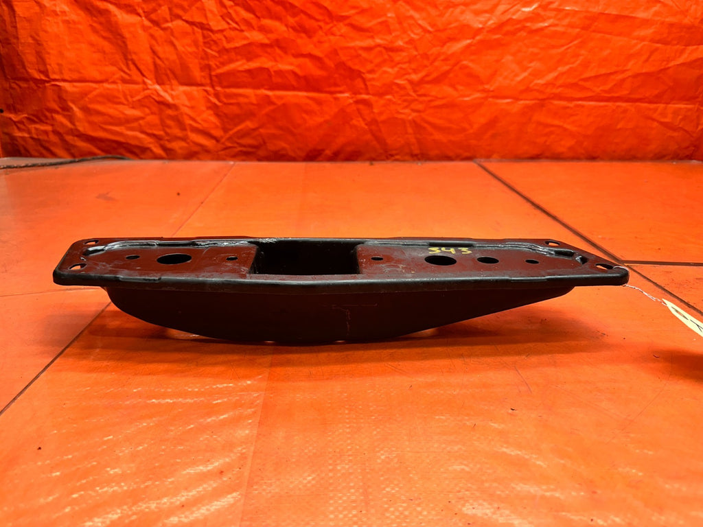 14-15 INFINITI Q50 3.7L VQ37VHR RWD TRANSMISSION MOUNTING BRACKET SUPPORT OEM #6