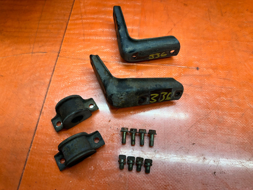97 01 HONDA PRELUDE 2.2L REAR SWAY STABILIZER BAR BRACKETS BOLTS OEM #3364