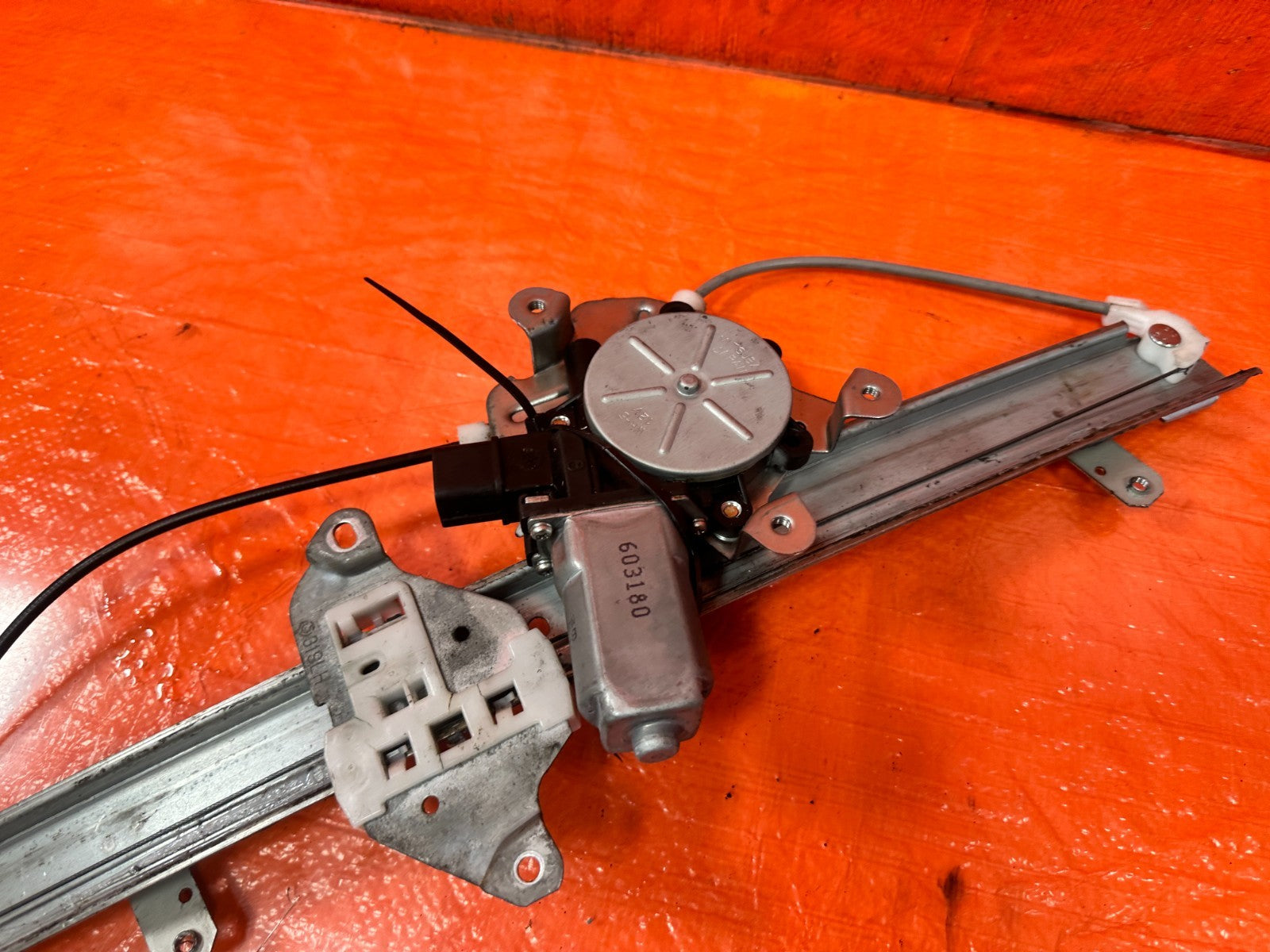 03 05 LANCER EVOLUTION EVO VIII IX 8 9   LEFT FRONT WINDOW REGULATOR   OEM EV84