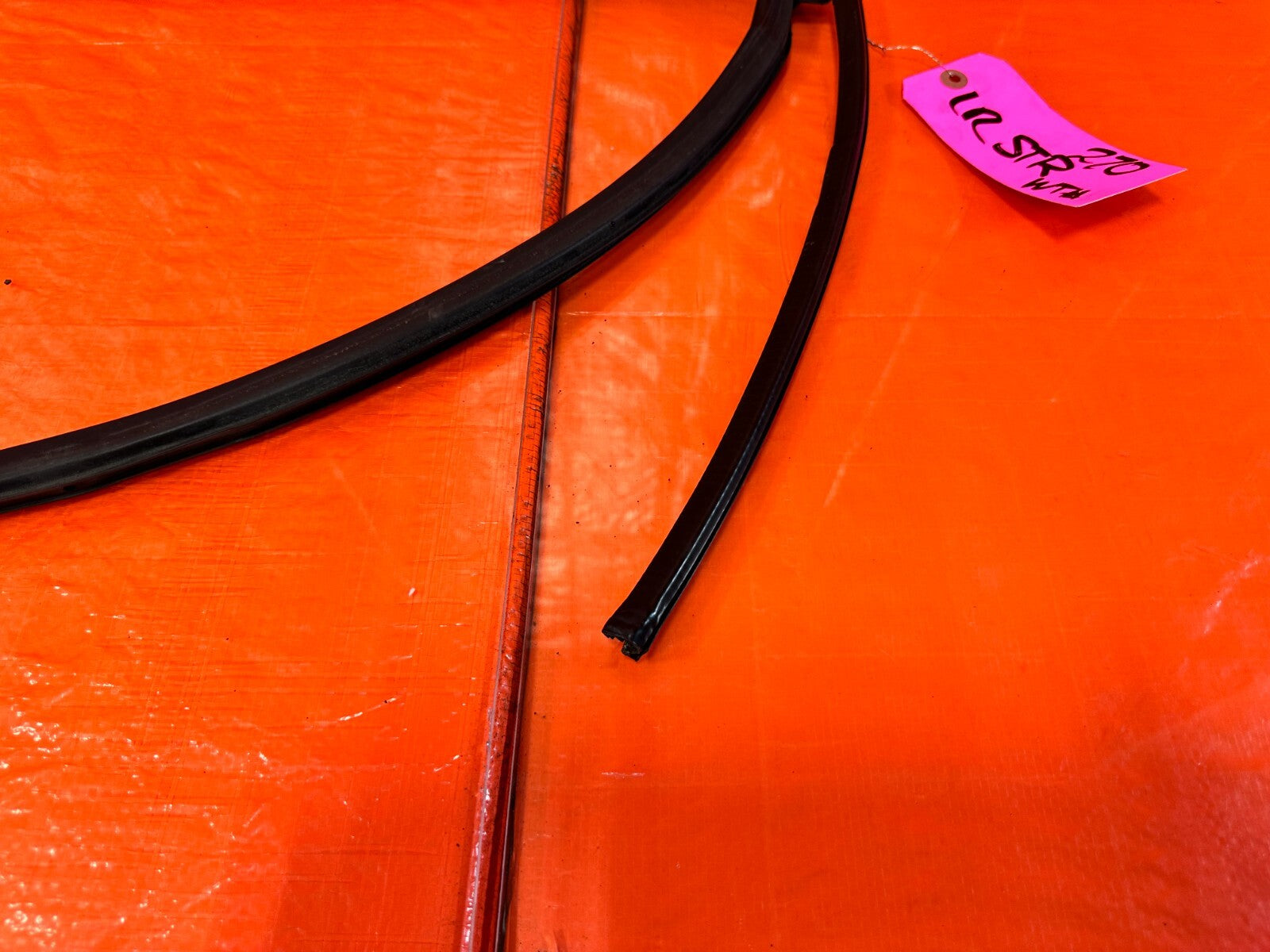 06 11 CIVIC 4D SEDAN DRIVER LEFT REAR DOOR WEATHER STRIP TRIM SEAL GASKET #2703