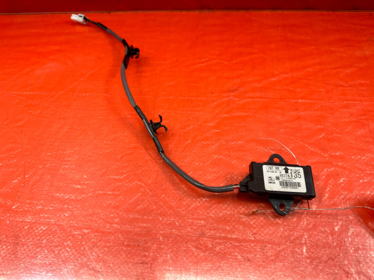 08-15 LANCER EVOLUTION X EVO 10 - KEYLESS ENTRY ANTENNA 8637 A135 - OEM #20611