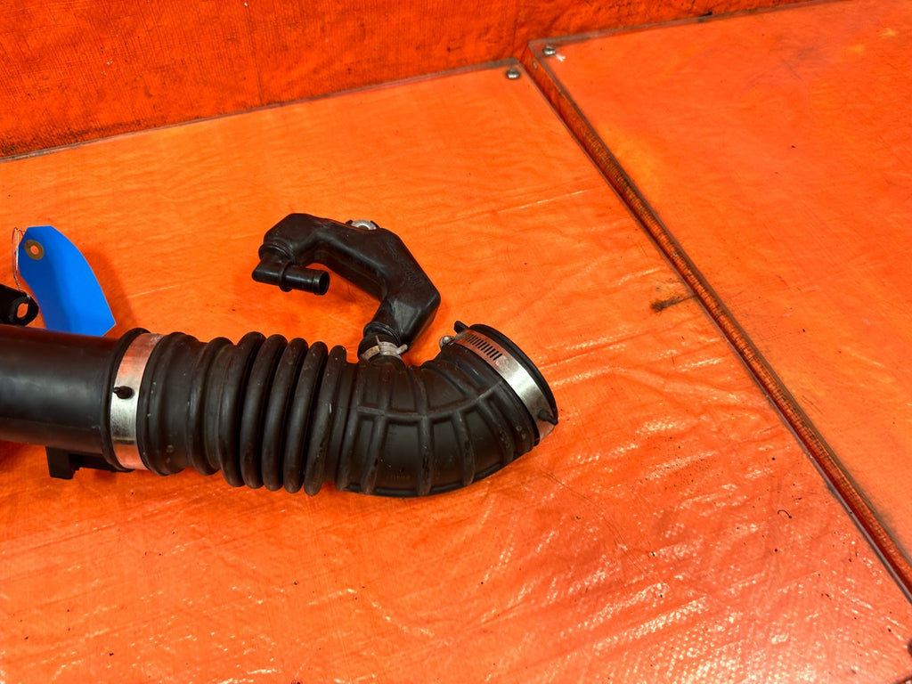 08 15 INFINITI G37 Q60 3.7L RIGHT PASSENGER AIR CLEANER INTAKE BOX TUBE #3298