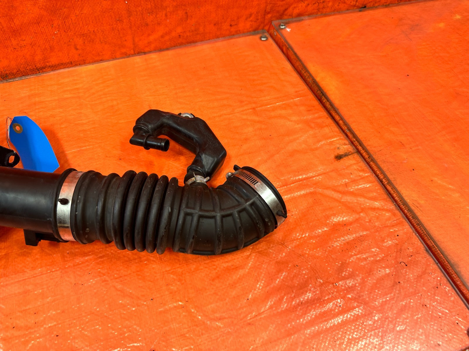 08 15 INFINITI G37 Q60 3.7L RIGHT PASSENGER AIR CLEANER INTAKE BOX TUBE #3298