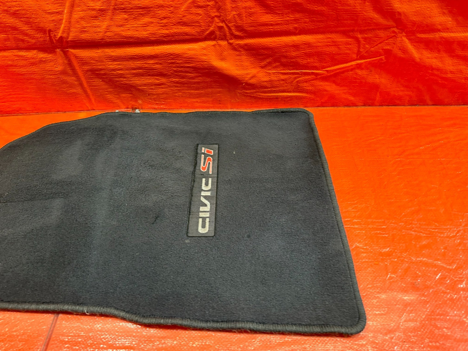 02 05 HONDA CIVIC SI EP3 HATCHBACK PASSENGER RIGHT FLOOR MAT RUG CARPET OEM #2136