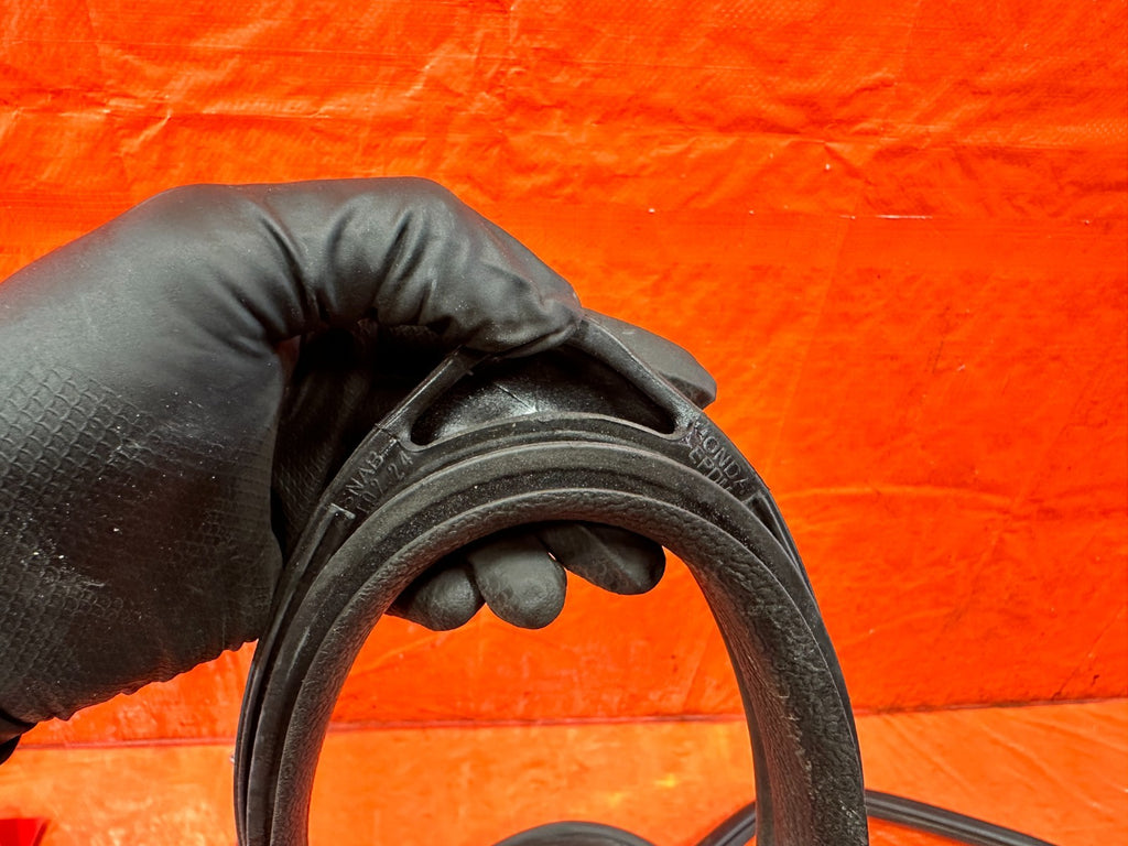 06 11 CIVIC 4D SEDAN   PASSENGER RIGHT REAR DOOR TO CHASSIS OPEN TRIM   OEM #30710