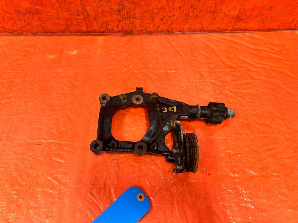 92 95 HONDA CIVIC   D SERIES   D15 D16 SOHC AC COMPRESSOR BRACKET   OEM 3276