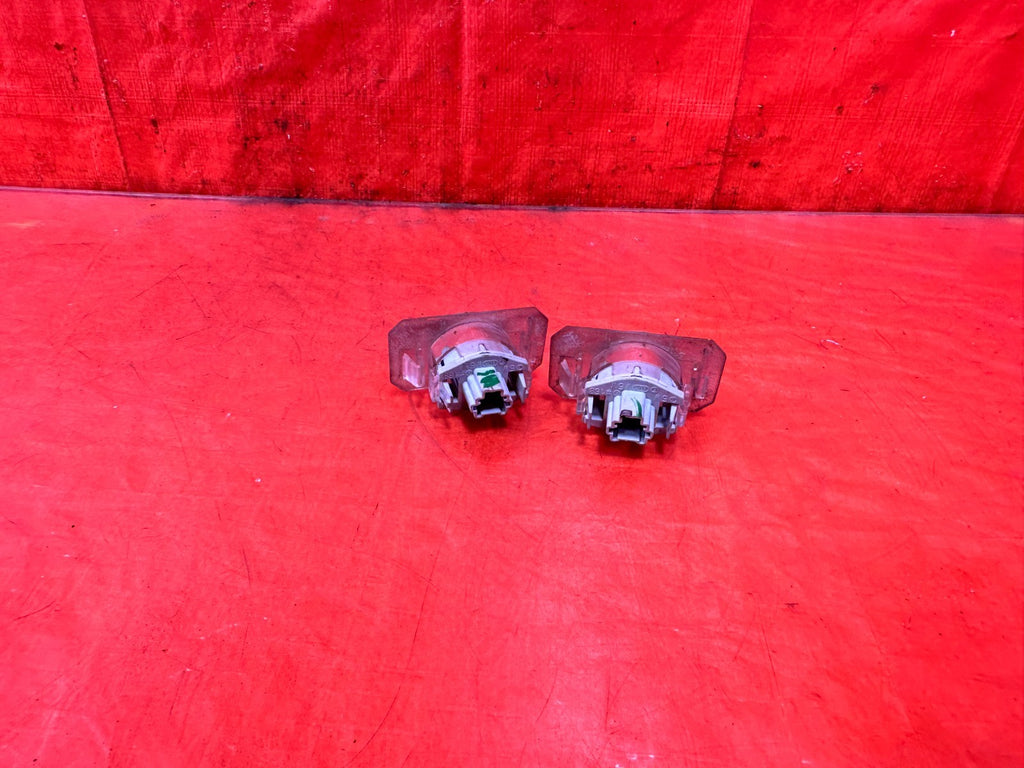 06 11 CIVIC 4D SEDAN   LICENSE PLATE LIGHT LAMP LIGHTS LAMPS  OEM FACTORY #3001