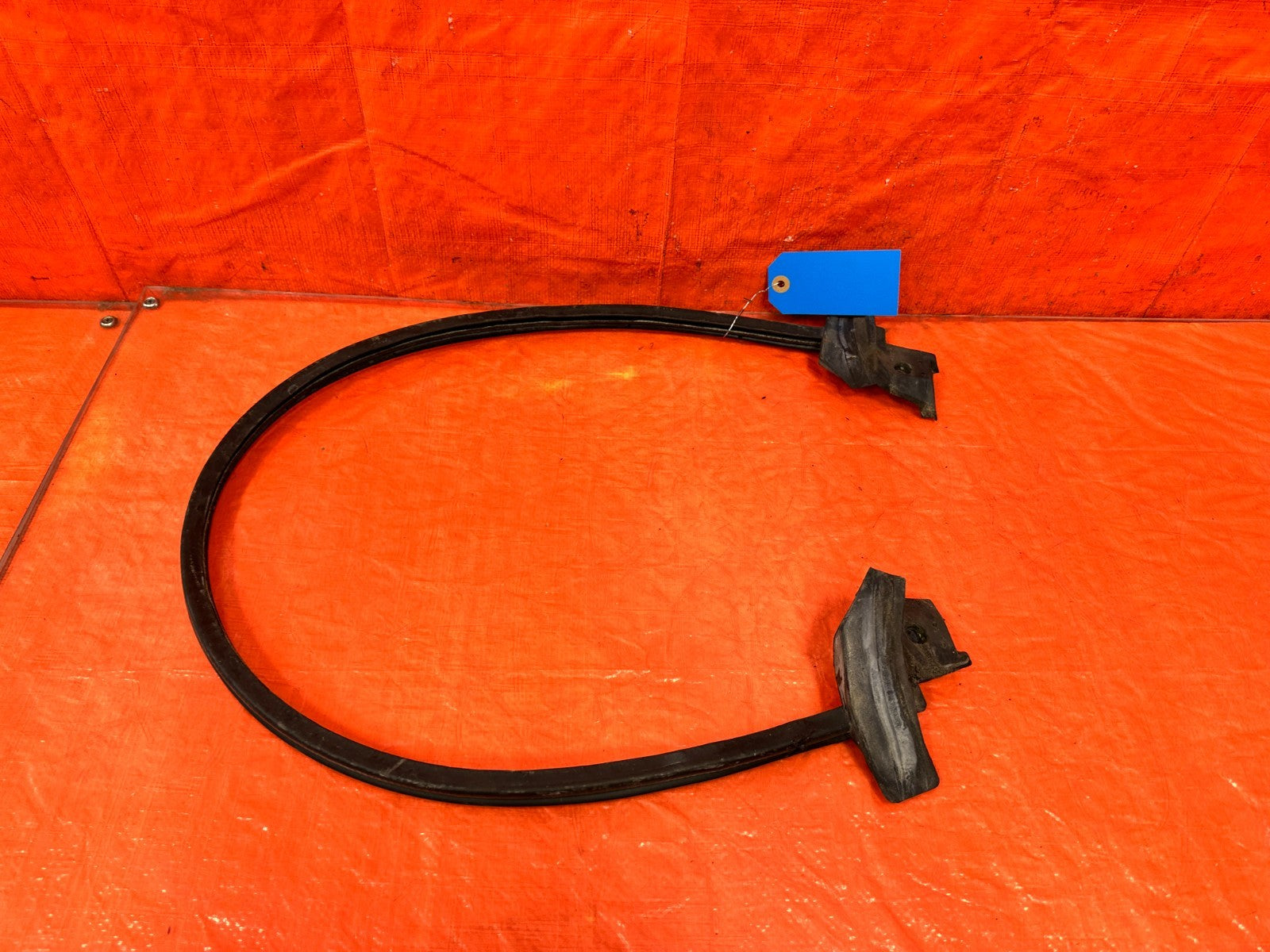 97 01 HONDA CR V CRV   REAR TRUNK WEATHER STRIP GASKET SEAL   OEM FACTORY #3016