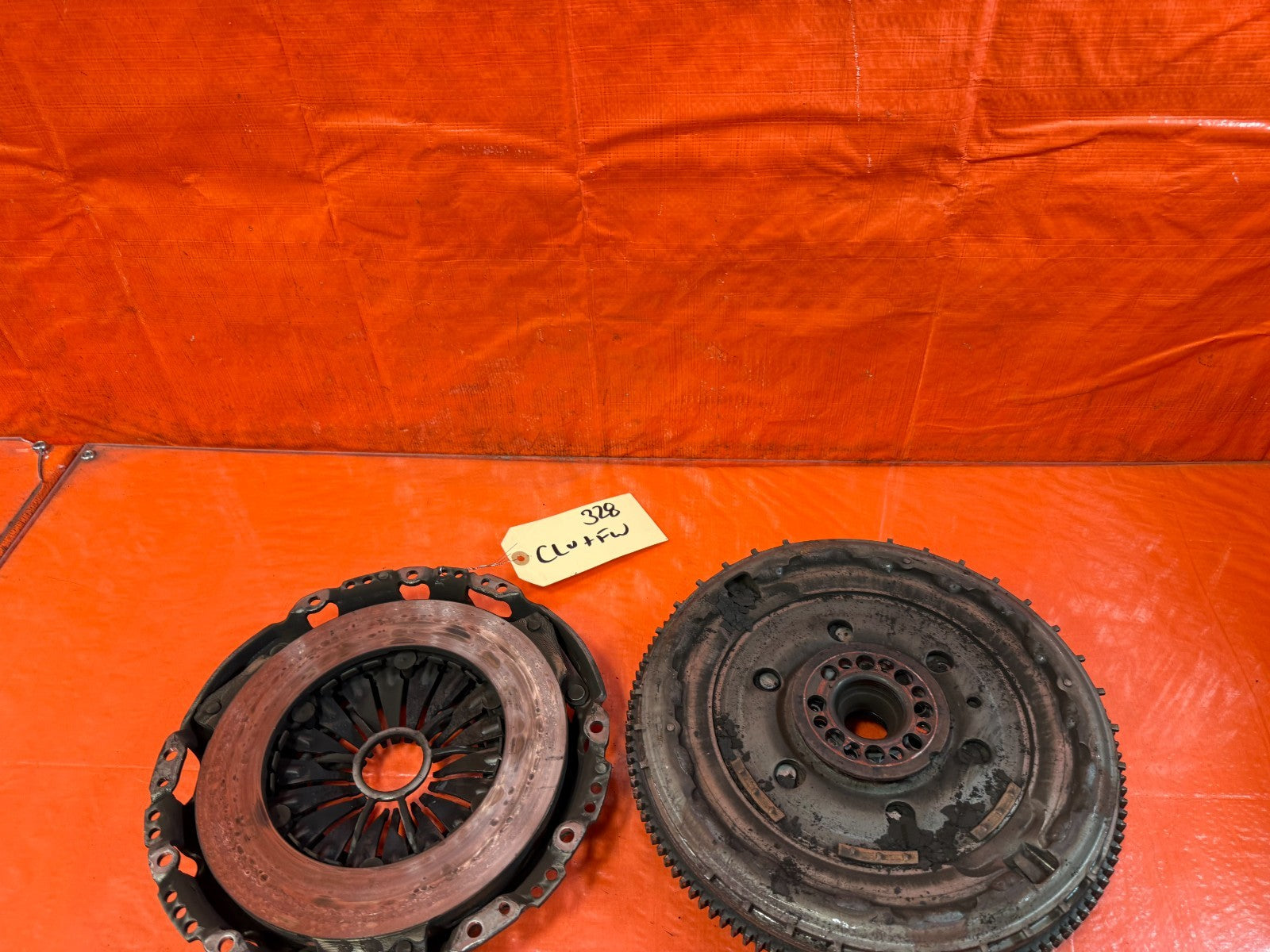 08 15 INFINITI G37   Q37VHR   6 SPEED MANUAL   FLYWHEEL & PRESSURE PLATE OEM 32810