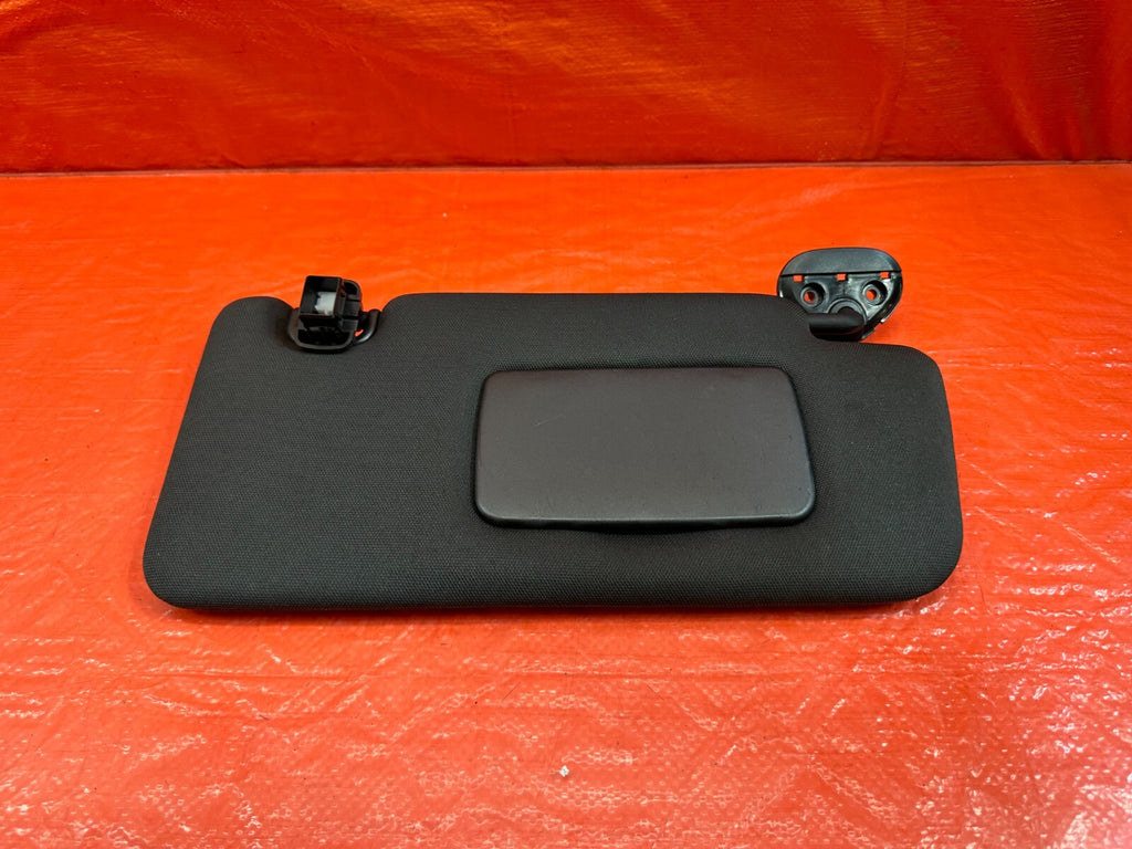 15 21 SUBARU WRX & STI   SUN VISOR   PASSENGER RIGHT   BLACK   NON EYESIGHT #1827