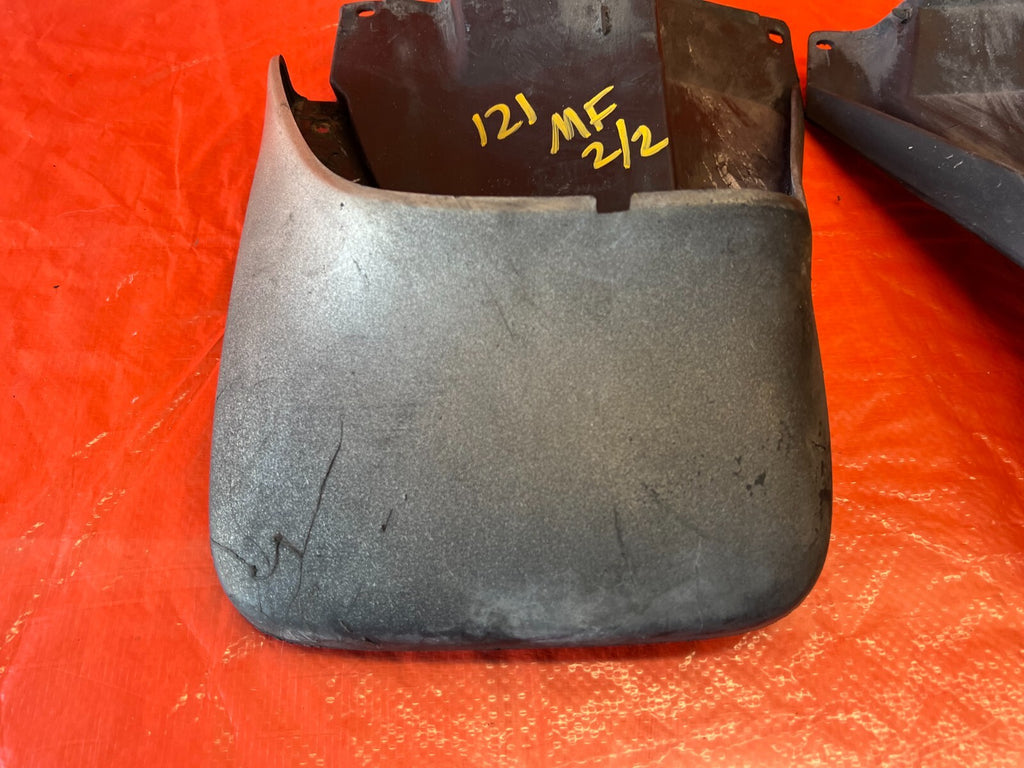 97 01 HONDA CR V CRV   REAR   LEFT & RIGHT   MUD FLAP SET FLAPS OEM FACTORY #1218