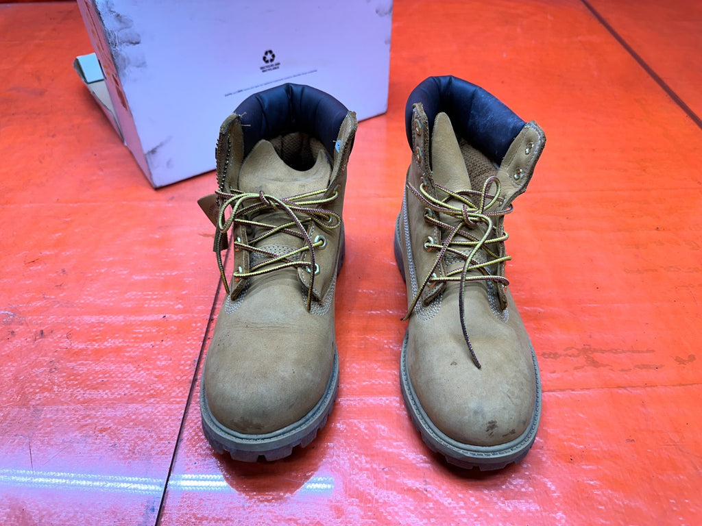 TIMBERLAND MENS BOOTS SIZE 6.5 12909 40 35 THESE R USED6
