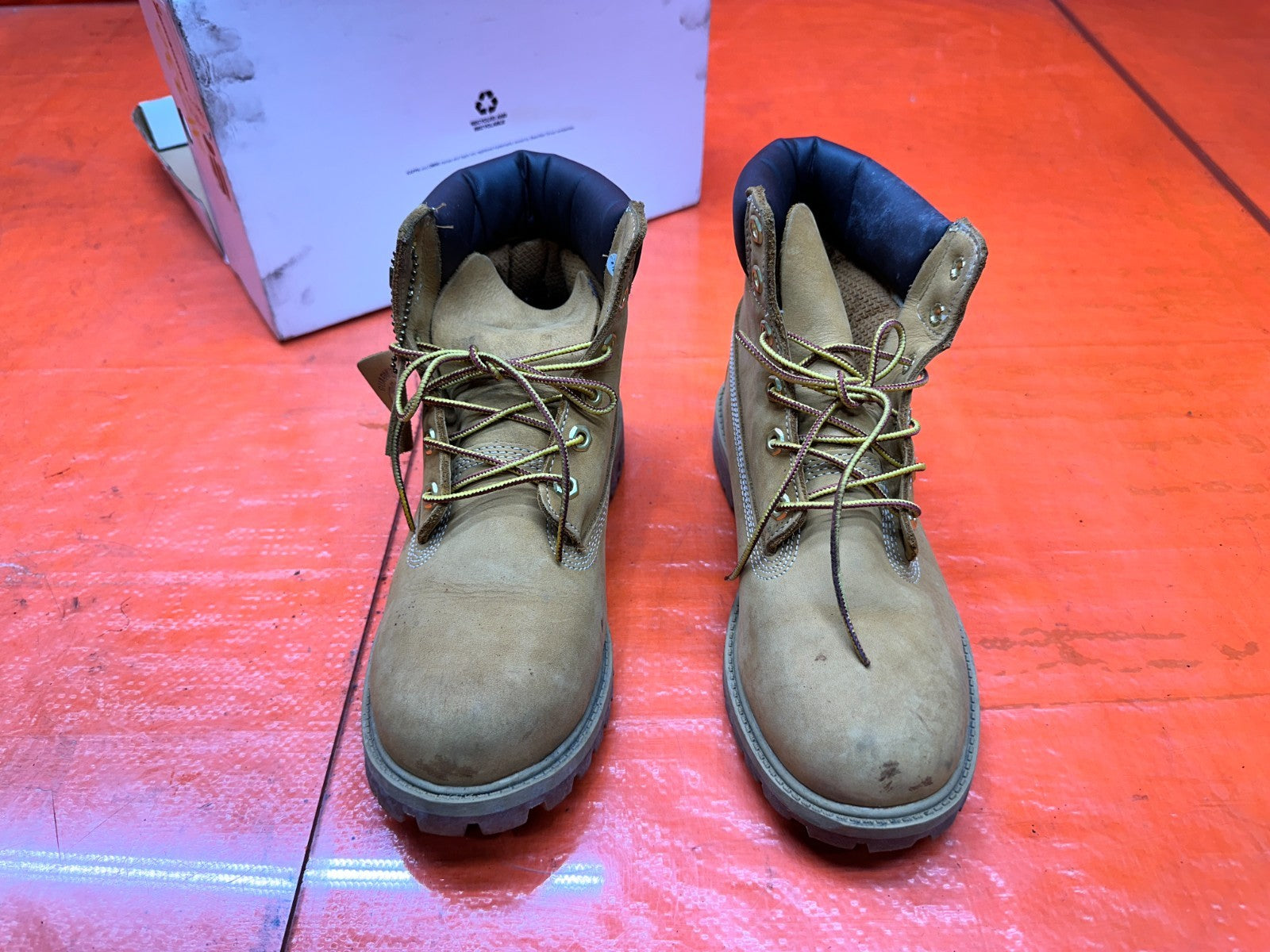 TIMBERLAND MENS BOOTS SIZE 6.5 12909 40 35 THESE R USED6