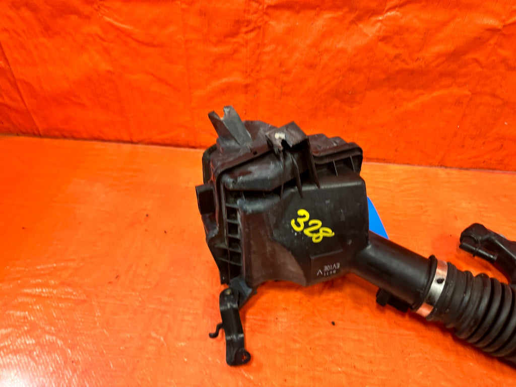 08 15 INFINITI G37 Q60 3.7L RIGHT PASSENGER AIR CLEANER INTAKE BOX TUBE #32911
