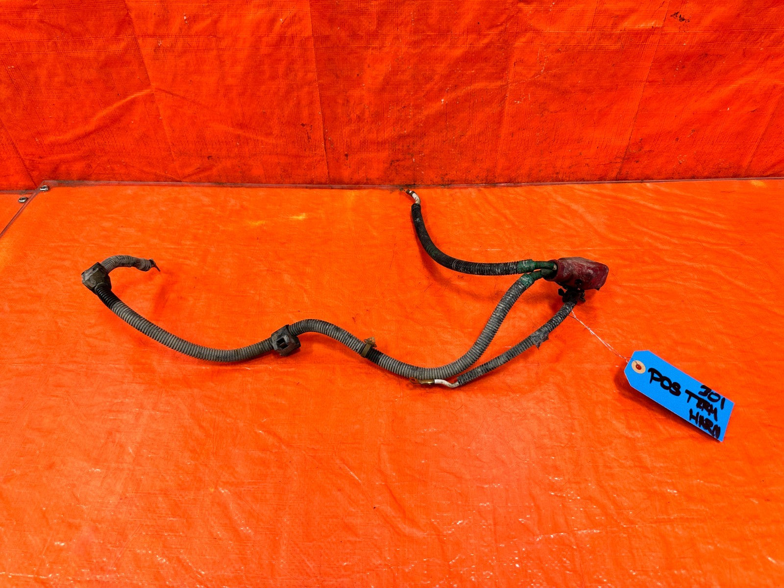 97 01 HONDA CR V CRV AUTOMATIC POSITIVE TERMINAL CHARGE STARTER HARNESS OEM #3010