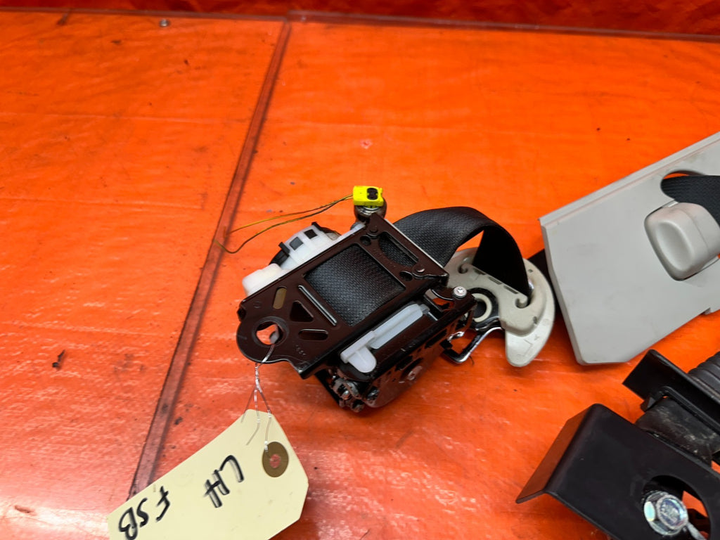 14-24 INFINITI Q50 4D 3.7L 3.0T LEFT FRONT DRIVER SEAT BELT RETRACTOR OEM #Q5010