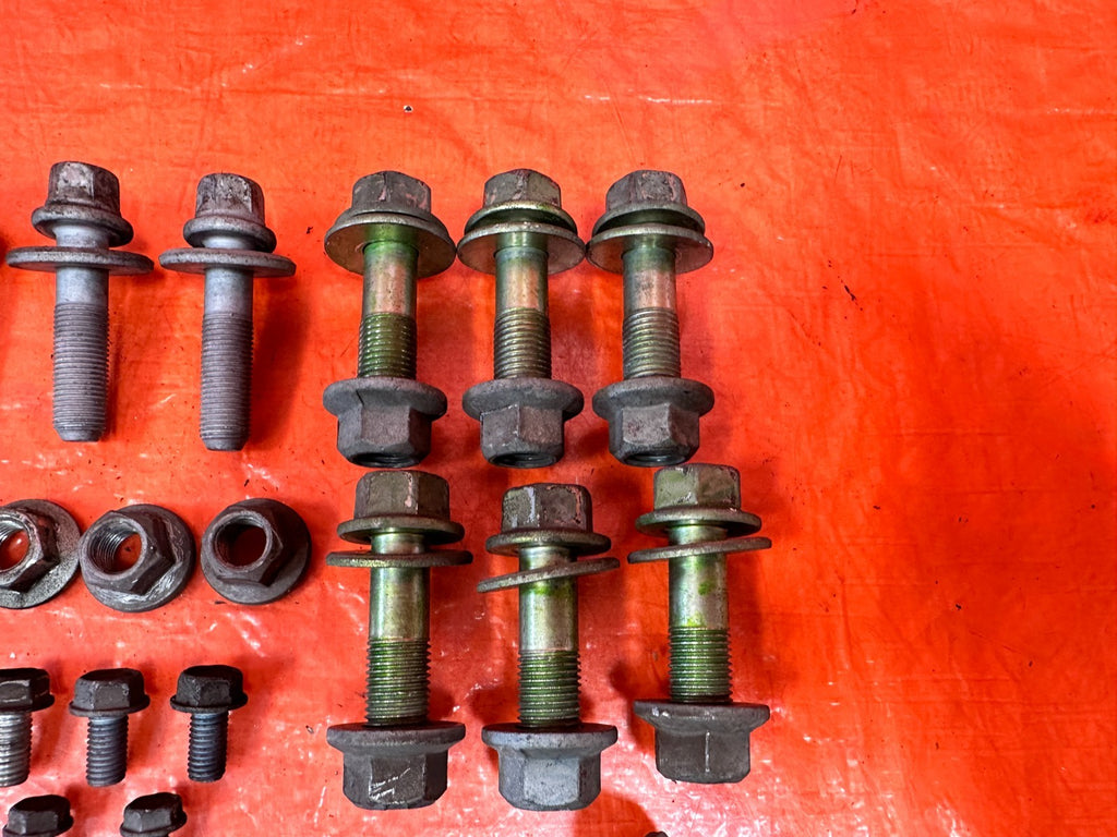 18 22 HONDA ACCORD 1.5L   REAR SPINDLE KNUCKLE HUB BOLTS HARDWARE   OEM #3246