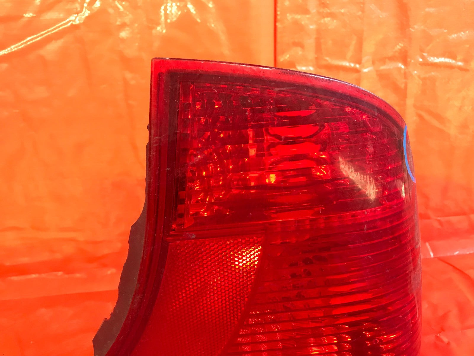 OEM 2003 03 FORD FOCUS 4 DOOR SEDAN PASSENGER RIGHT TAIL LIGHT LAMP R RH FLAWS!2