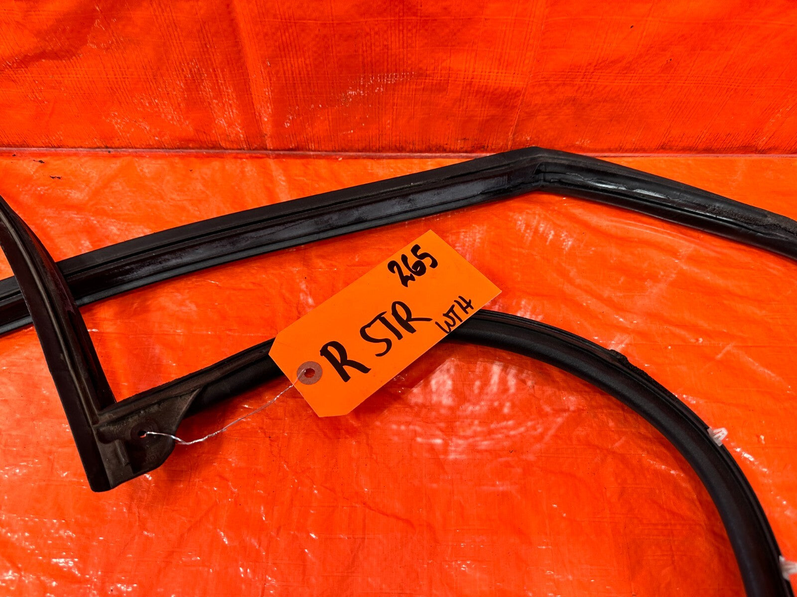 12 15 HONDA CIVIC SI 2D COUPE   PASSENGER RIGHT   DOOR WEATHER STRIP OEM #26510