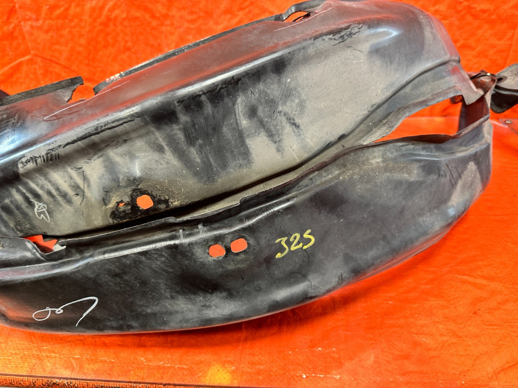 90 91 HONDA CIVIC HATCHBACK FENDER LINERS LEFT AND RIGHT OEM FACTORY 32512